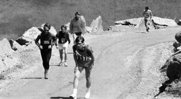 Runners at the 4-mile turn circa 1972.
